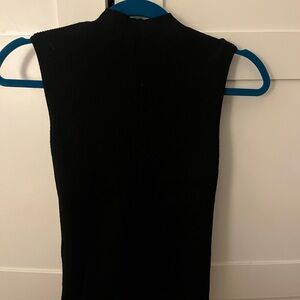 Tahari Elegant Black Sleeveless Knit Sweater ~ Size XS